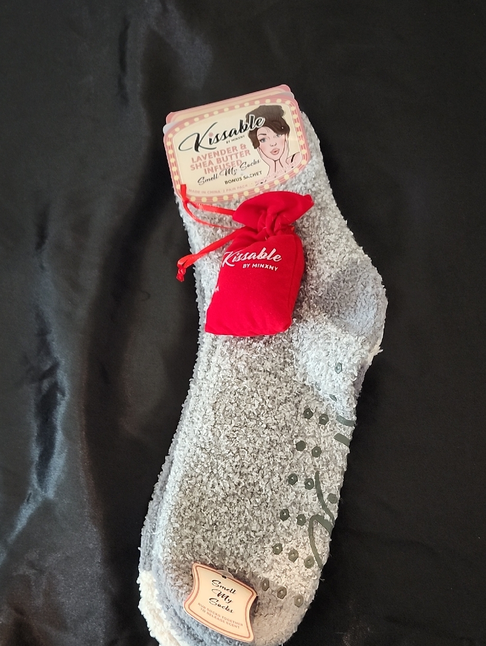 Kissable Cozy Lavender Shea Butter Slipper Socks - Gray with Red Pouch